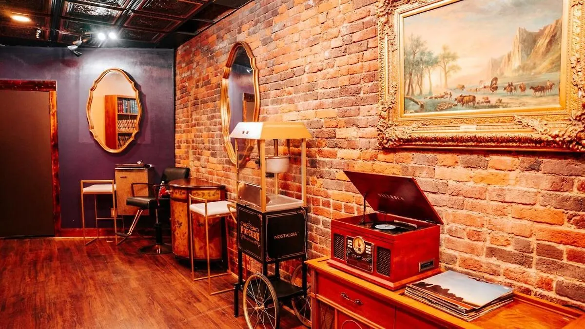 Broadway 4Br 2Bth 2500Sf Art Gallery And Steam Room Nashville