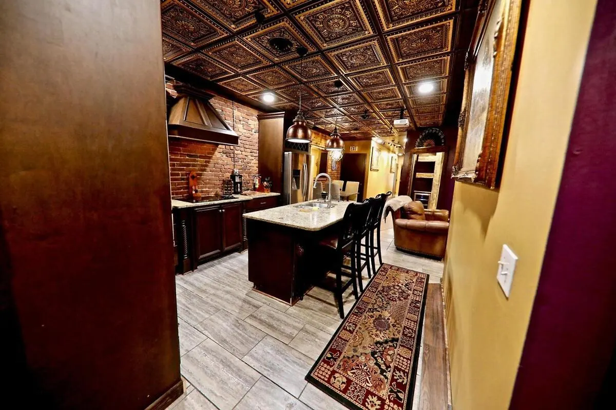 Broadway 4Br 2Bth 2500Sf Art Gallery And Steam Room Nashville 0*,