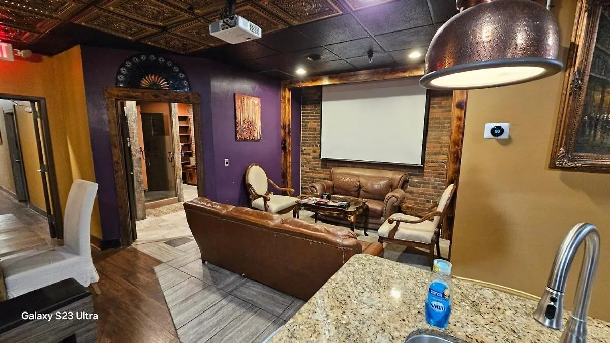 Broadway 4Br 2Bth 2500Sf Art Gallery And Steam Room Nashville United States