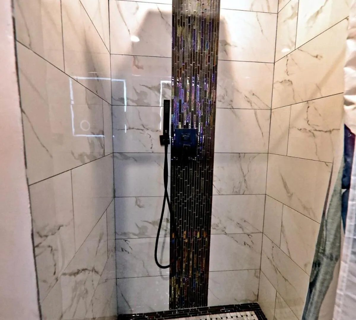Broadway 4Br 2Bth 2500Sf Art Gallery And Steam Room Nashville